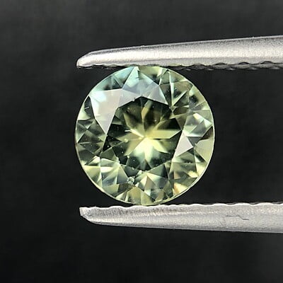 0.72ct Round Brilliant Cut Sapphire 0.72ct Round Brilliant Cut Sapphire