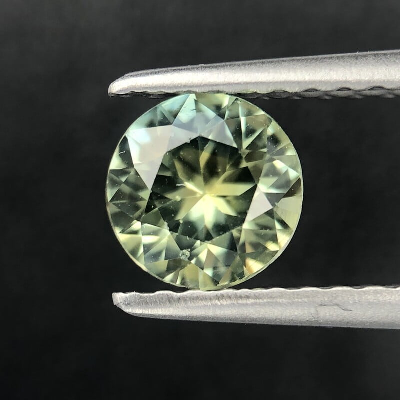 0.72ct Round Brilliant Cut Sapphire 0.72ct Round Brilliant Cut Sapphire