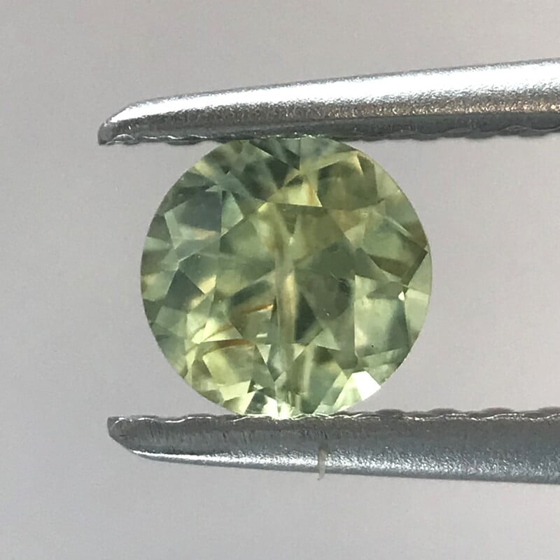 0.44ct Round Brilliant Cut Sapphire 0.44ct Round Brilliant Cut Sapphire