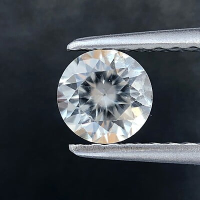 0.59ct Round Brilliant Cut Sapphire 0.59ct Round Brilliant Cut Sapphire