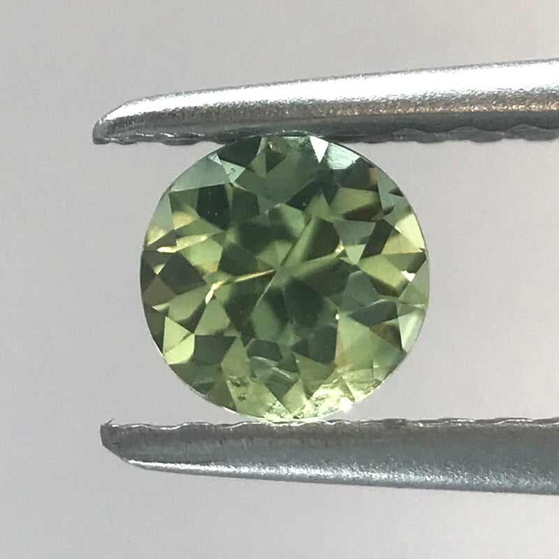 0.45ct Round Brilliant Cut Sapphire 0.45ct Round Brilliant Cut Sapphire