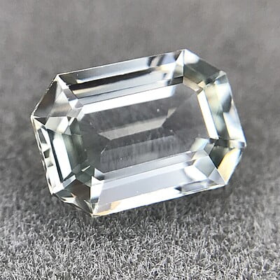 1.04ct Octagon Step Cut Sapphire 1.04ct Octagon Step Cut Sapphire
