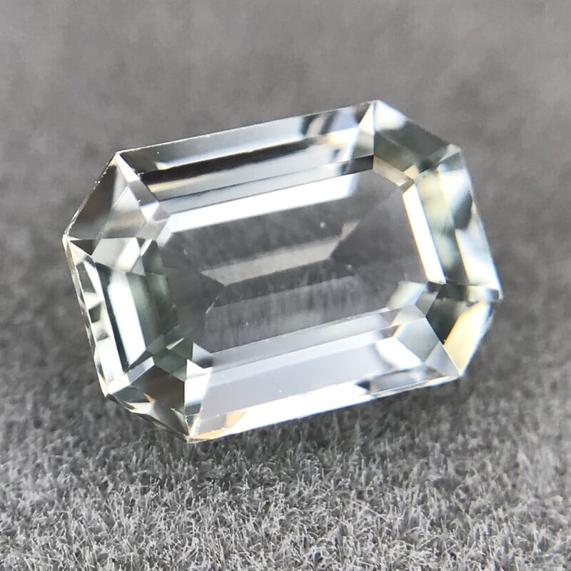 1.04ct Octagon Step Cut Sapphire 1.04ct Octagon Step Cut Sapphire