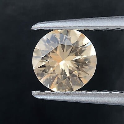 0.66ct Round Brilliant Cut Sapphire 0.66ct Round Brilliant Cut Sapphire