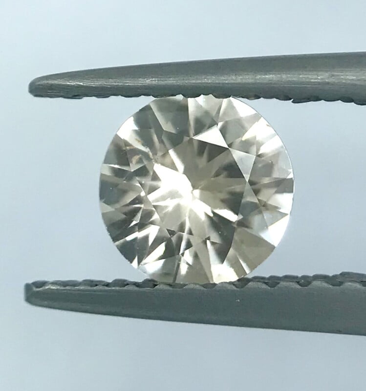 0.66ct Round Brilliant Cut Sapphire 0.66ct Round Brilliant Cut Sapphire