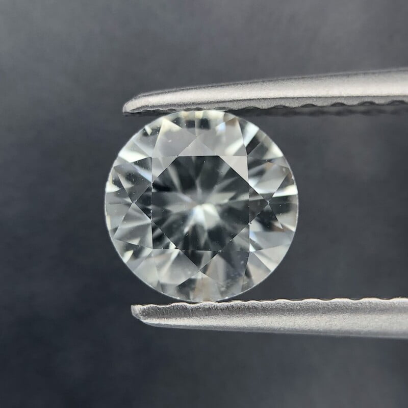0.92ct Round Brilliant Cut Sapphire 0.92ct Round Brilliant Cut Sapphire