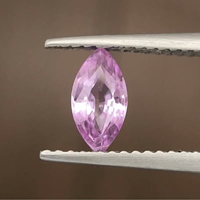 1.48tcw Mixed Cut Sapphire Pair 1.48tcw Mixed Cut Sapphire Pair