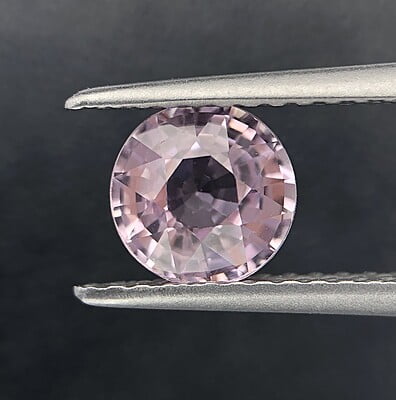 1.13ct Round Brilliant Cut Sapphire 1.13ct Round Brilliant Cut Sapphire