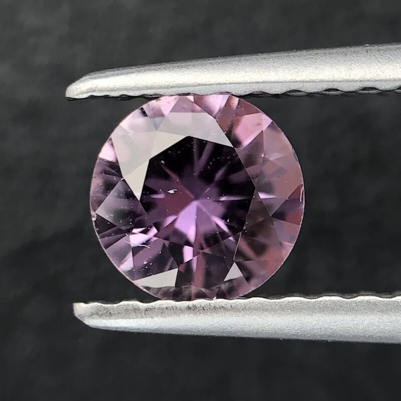 0.57ct Round Brilliant Cut Sapphire 0.57ct Round Brilliant Cut Sapphire