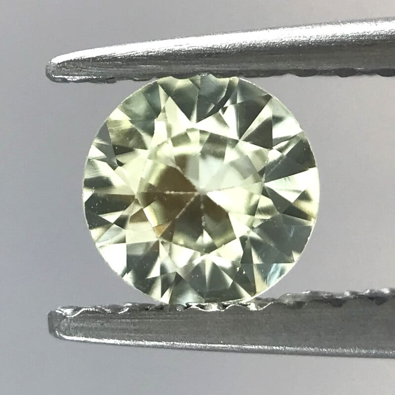 0.46ct Round Brilliant Cut Sapphire 0.46ct Round Brilliant Cut Sapphire
