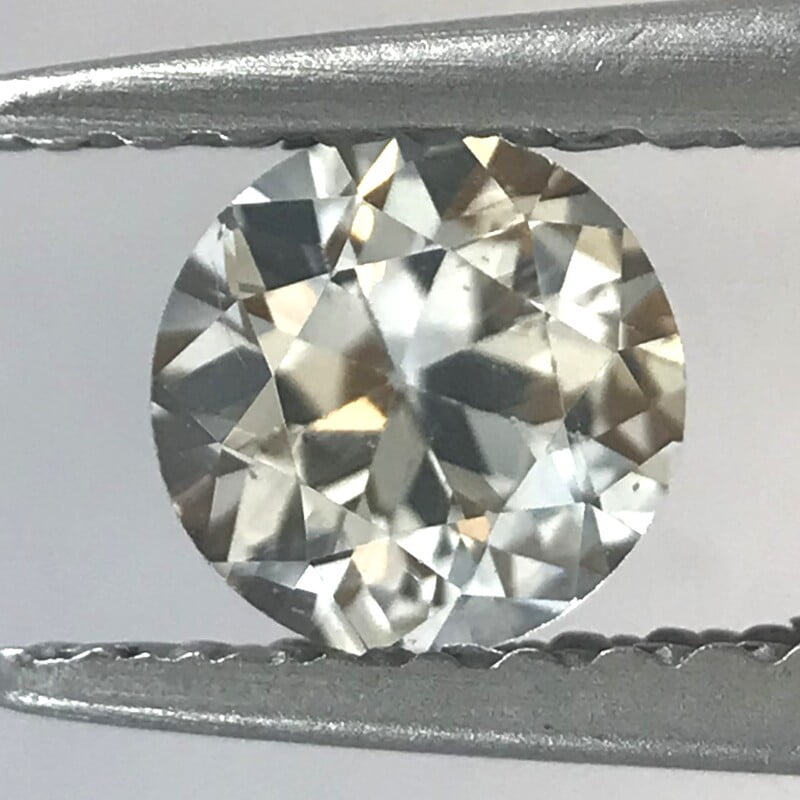 0.55ct Round Brilliant Cut Sapphire 0.55ct Round Brilliant Cut Sapphire