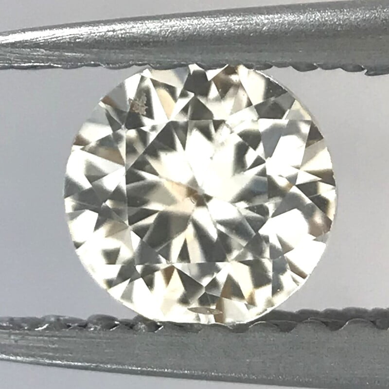 0.57ct Round Brilliant Cut Sapphire 0.57ct Round Brilliant Cut Sapphire