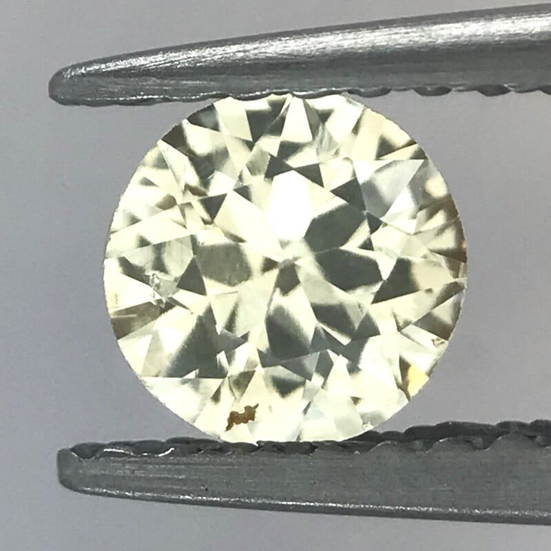 0.58ct Round Brilliant Cut Sapphire 0.58ct Round Brilliant Cut Sapphire