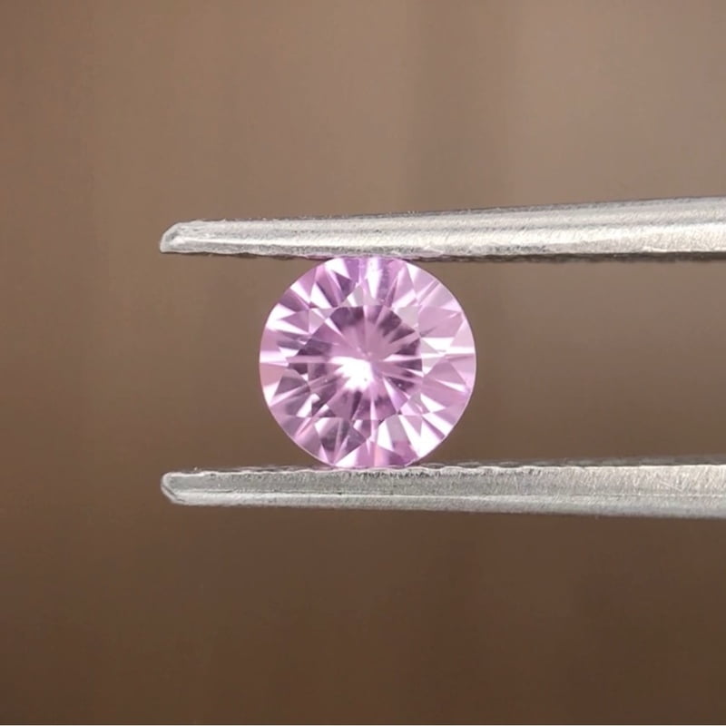 0.55ct Round Brilliant Cut Sapphire 0.55ct Round Brilliant Cut Sapphire