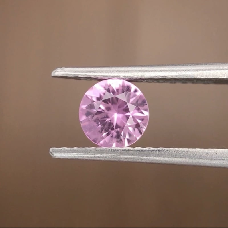 0.71ct Round Brilliant Cut Sapphire 0.71ct Round Brilliant Cut Sapphire