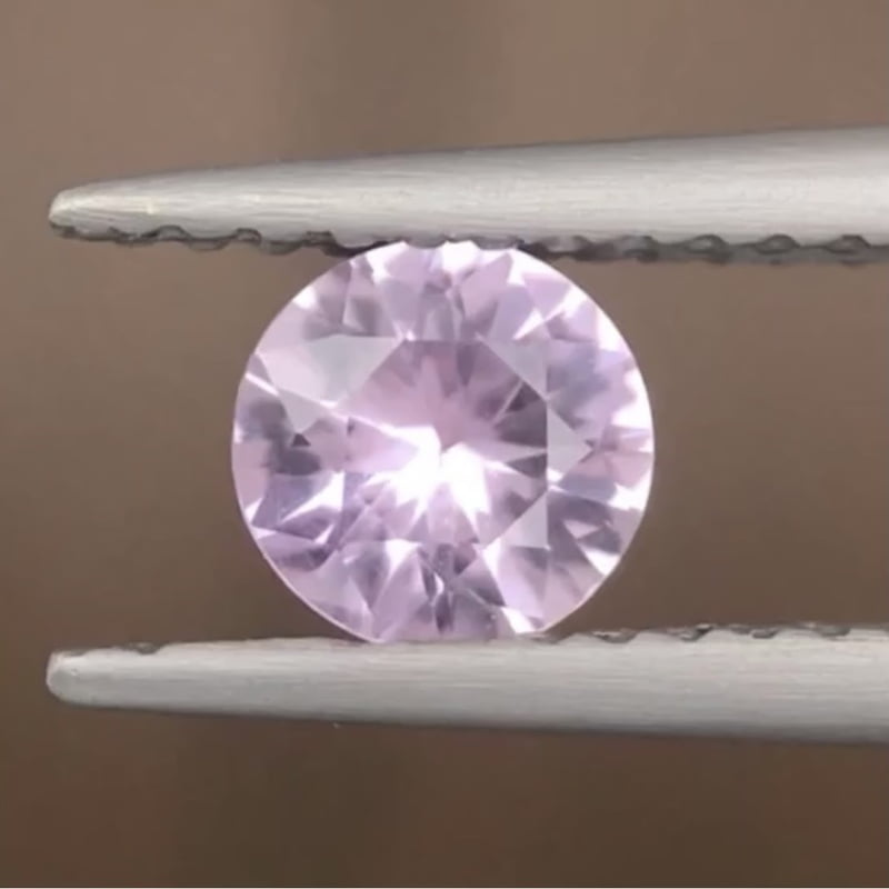 0.56ct Round Brilliant Cut Sapphire 0.56ct Round Brilliant Cut Sapphire