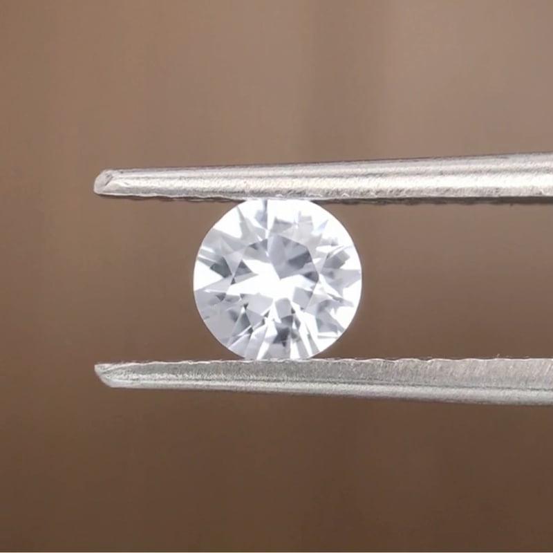 0.49ct Round Brilliant Cut Sapphire 0.49ct Round Brilliant Cut Sapphire
