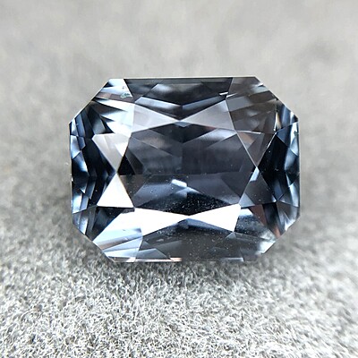 2.04ct Radiant Brilliant Cut Sapphire 2.04ct Radiant Brilliant Cut Sapphire
