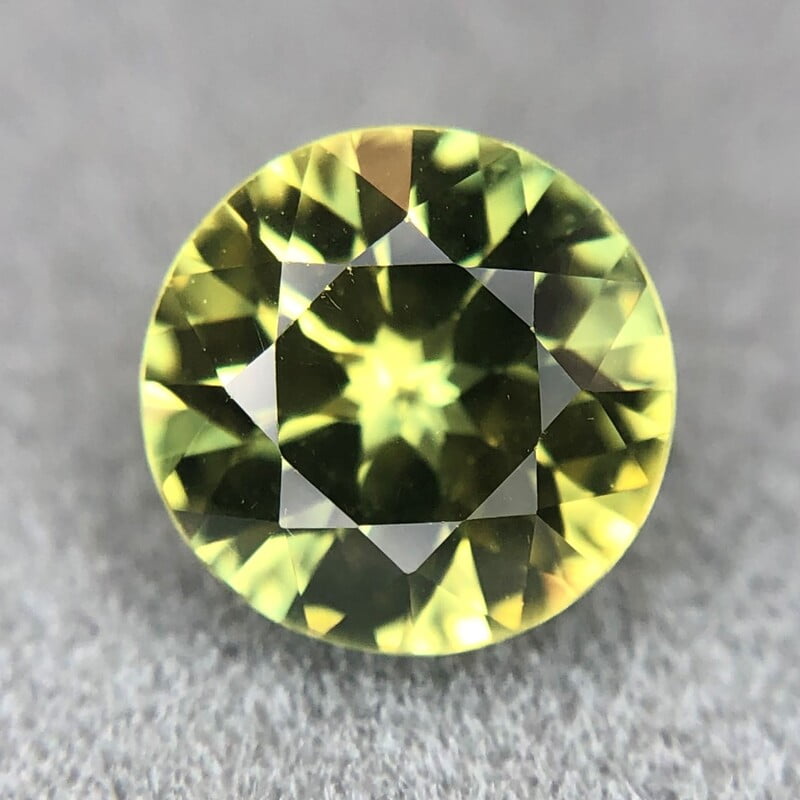 1.10ct Round Brilliant Cut Sapphire 1.10ct Round Brilliant Cut Sapphire