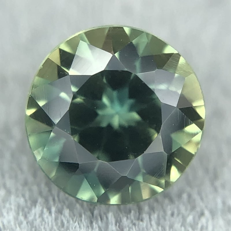 0.87ct Round Brilliant Cut Sapphire 0.87ct Round Brilliant Cut Sapphire