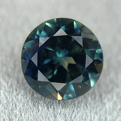 0.90ct Round Brilliant Cut Sapphire