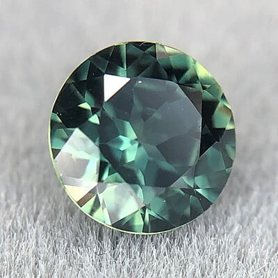 0.55ct Round Brilliant Cut Sapphire 0.55ct Round Brilliant Cut Sapphire