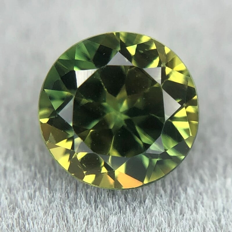 0.93ct Round Brilliant Cut Sapphire 0.93ct Round Brilliant Cut Sapphire