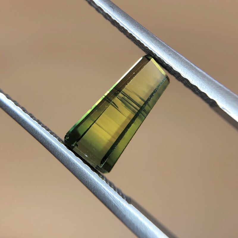 1.65ct Fancy Crystal Cut Sapphire 1.65ct Fancy Crystal Cut Sapphire
