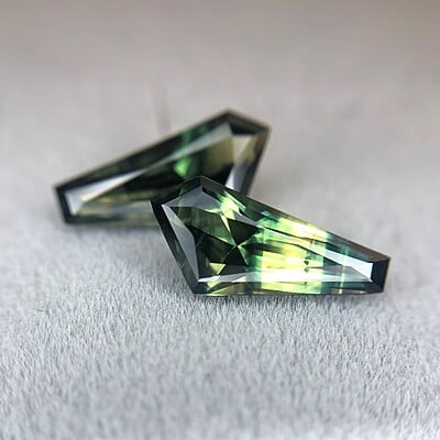 3.81ct Fancy Free form Sapphire - Pair 3.81ct Fancy Free form Sapphire - Pair