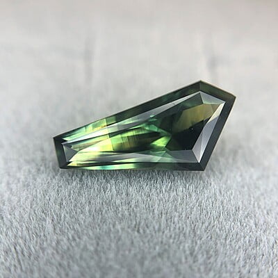 3.81ct Fancy Free form Sapphire - Pair 3.81ct Fancy Free form Sapphire - Pair