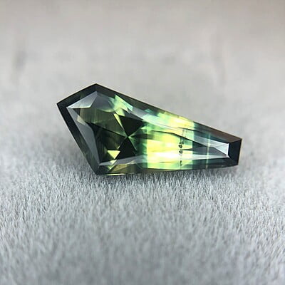 3.81ct Fancy Free form Sapphire - Pair 3.81ct Fancy Free form Sapphire - Pair