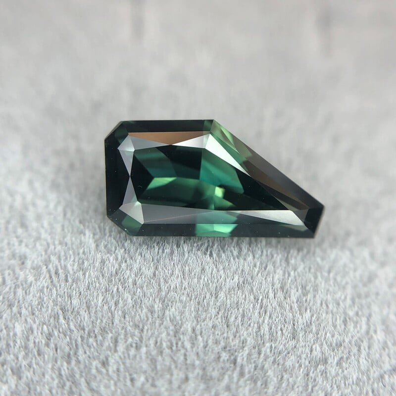 1.46ct Fancy Step Cut Sapphire 1.46ct Fancy Step Cut Sapphire