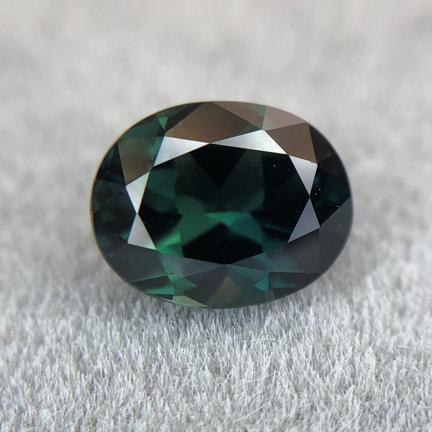 1.22ct Oval Mixed Cut Saphire