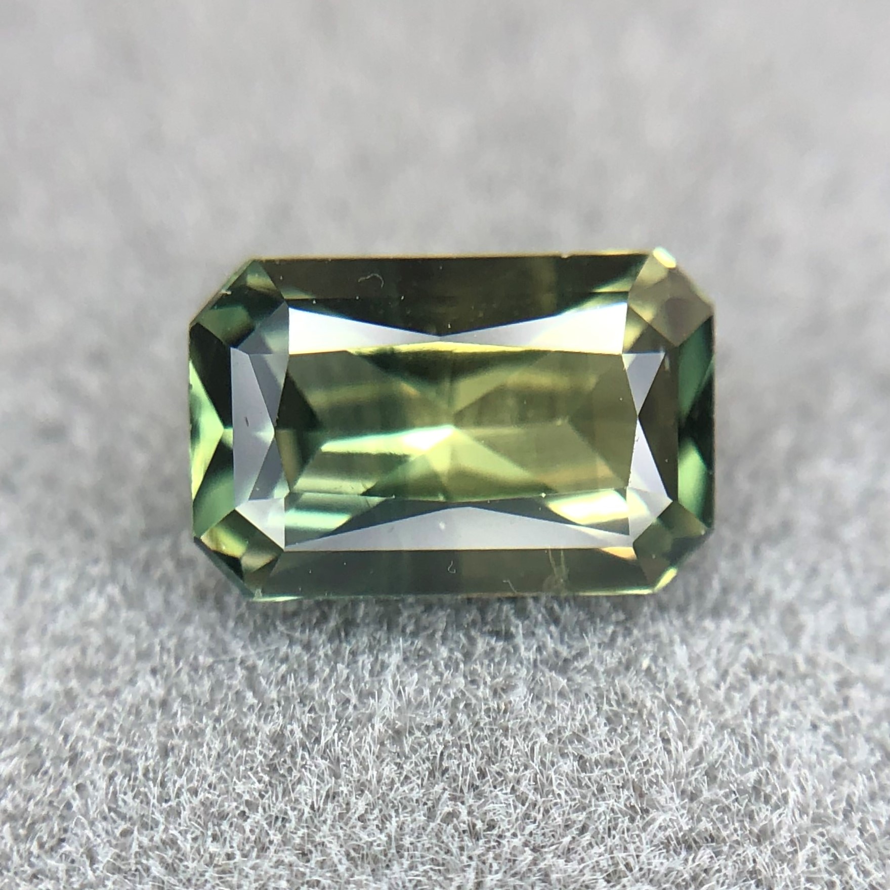 0.81ct Radiant Brilliant Cut Sapphire