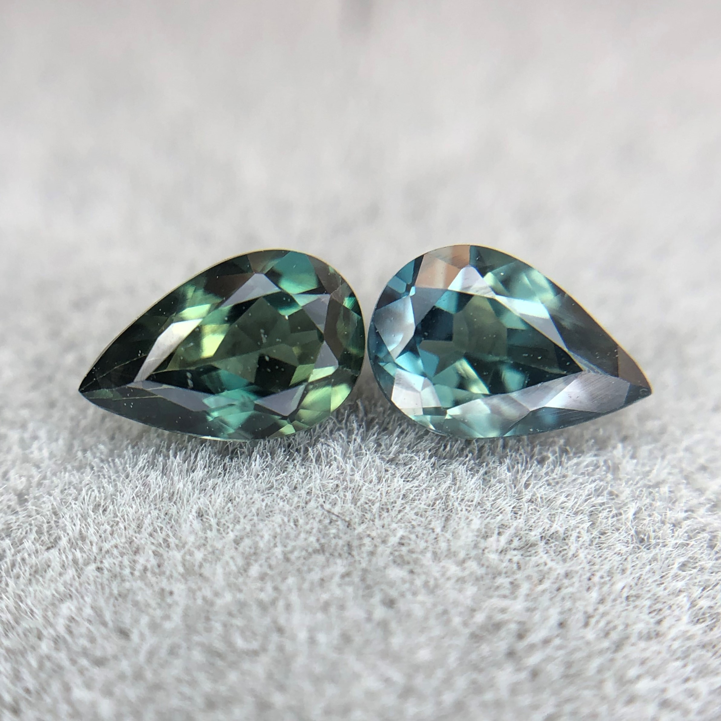 0.87ct Pear Mixed Cut Sapphire Pair