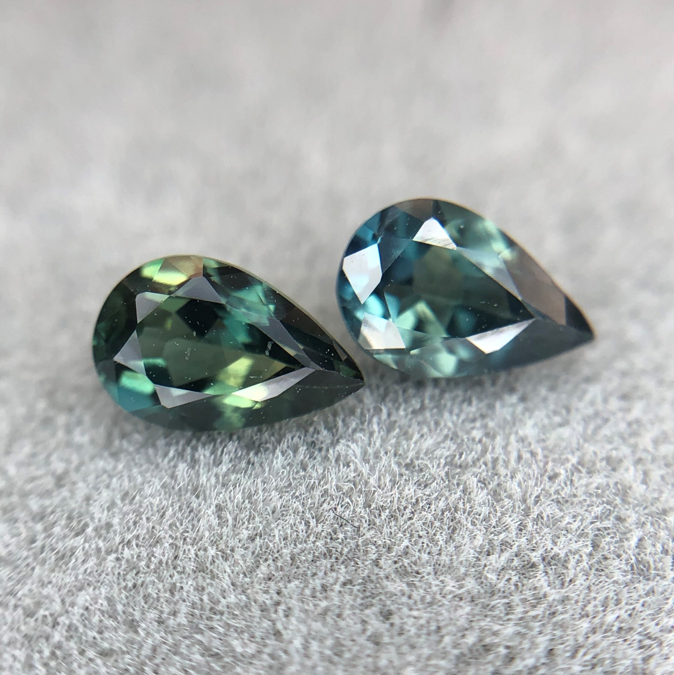 0.87ct Pear Mixed Cut Sapphire Pair