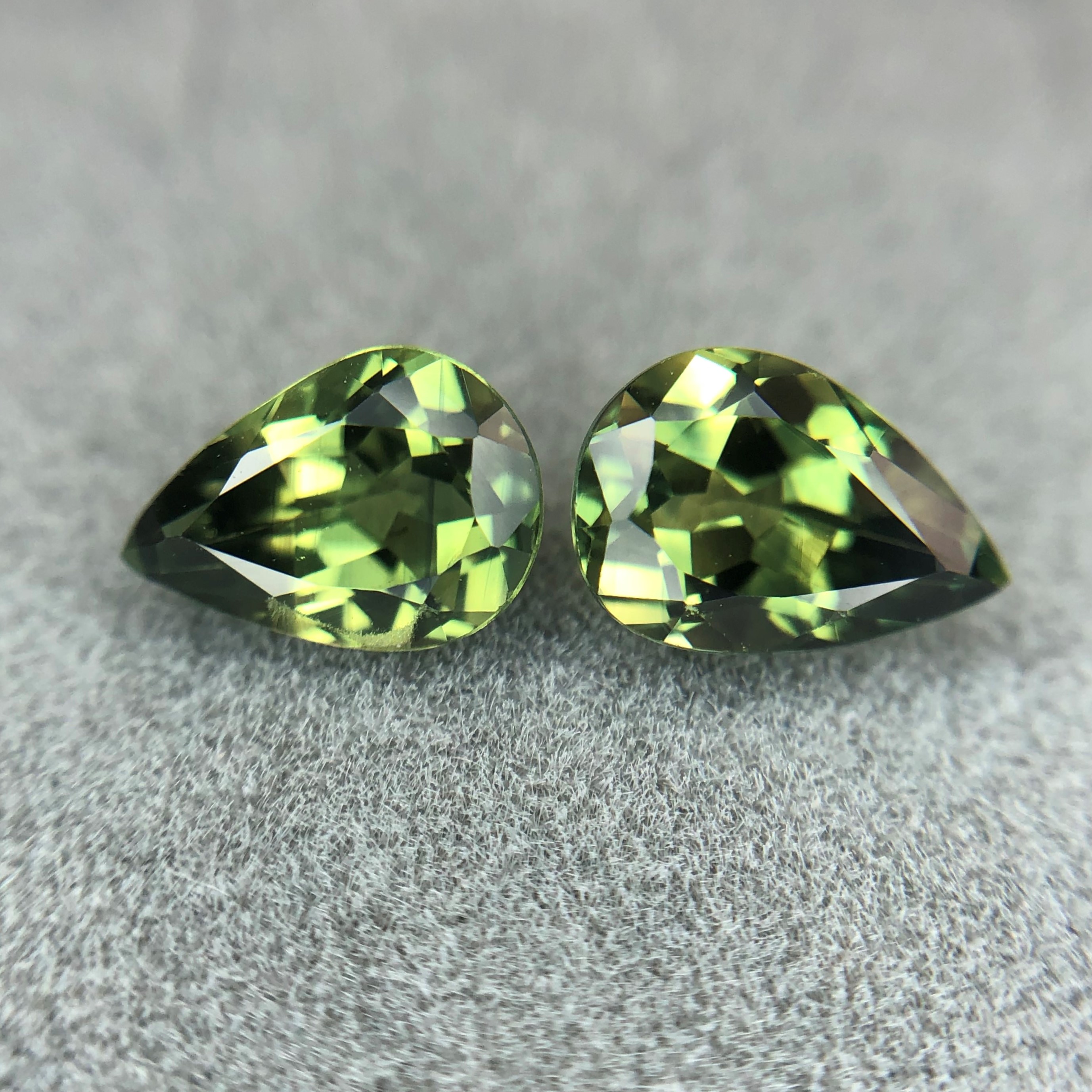 1.78ct Pear Mixed Cut Sapphire Pair