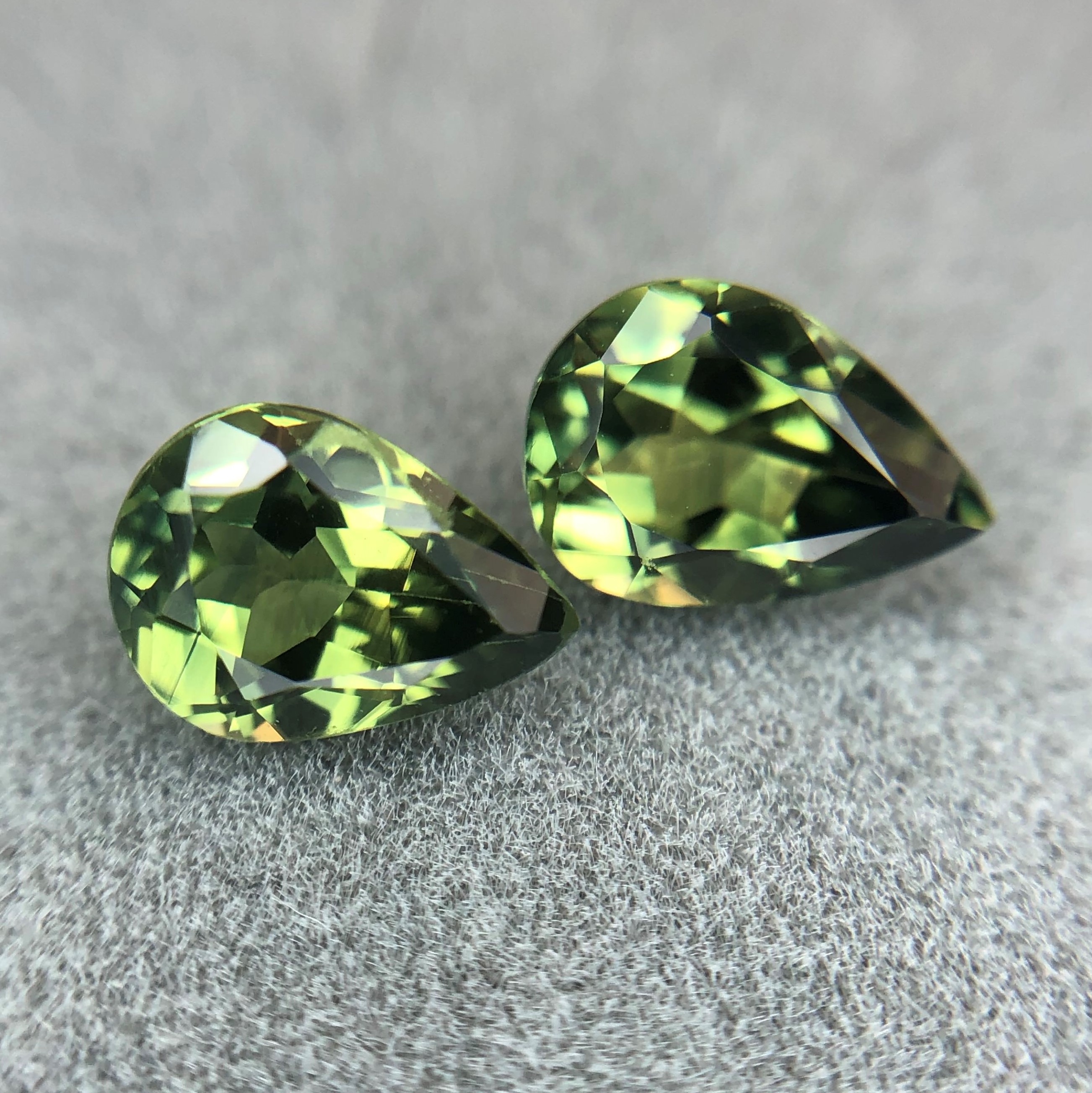 1.78ct Pear Mixed Cut Sapphire Pair