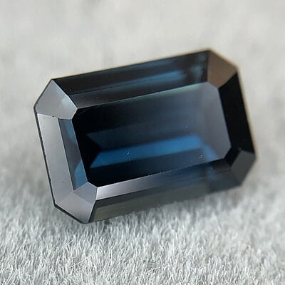 1.40ct Octagon Step Cut Sapphire 1.40ct Octagon Step Cut Sapphire