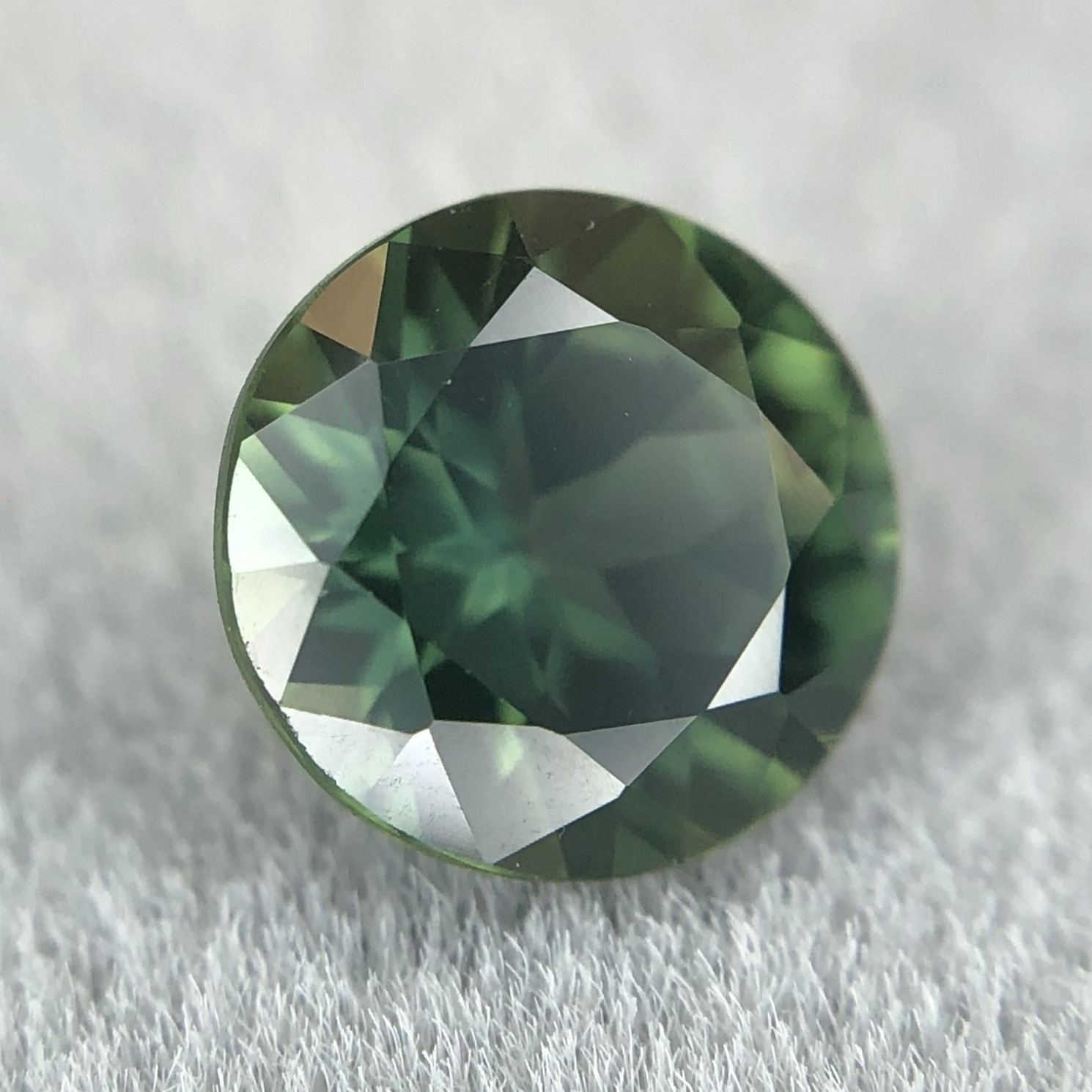1.00ct Round Brilliant Cut Sapphire