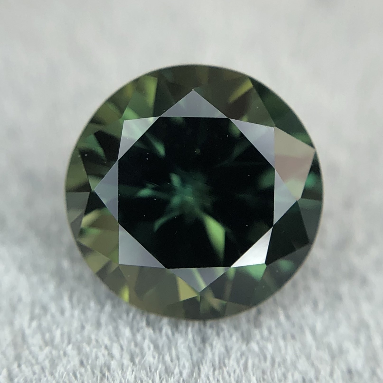 1.54ct Round Brilliant Cut Sapphire