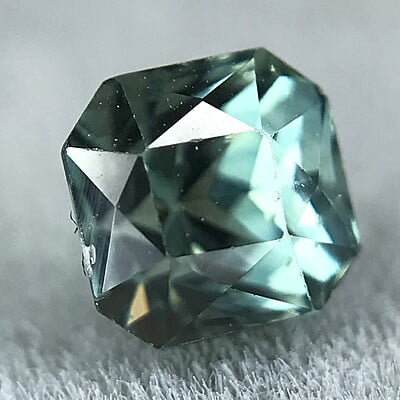0.72ct Radiant Brilliant Cut Sapphire 0.72ct Radiant Brilliant Cut Sapphire