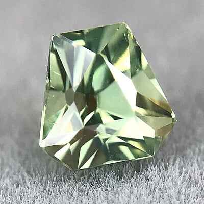 0.77ct Fancy Step Cut Sapphire 0.77ct Fancy Step Cut Sapphire