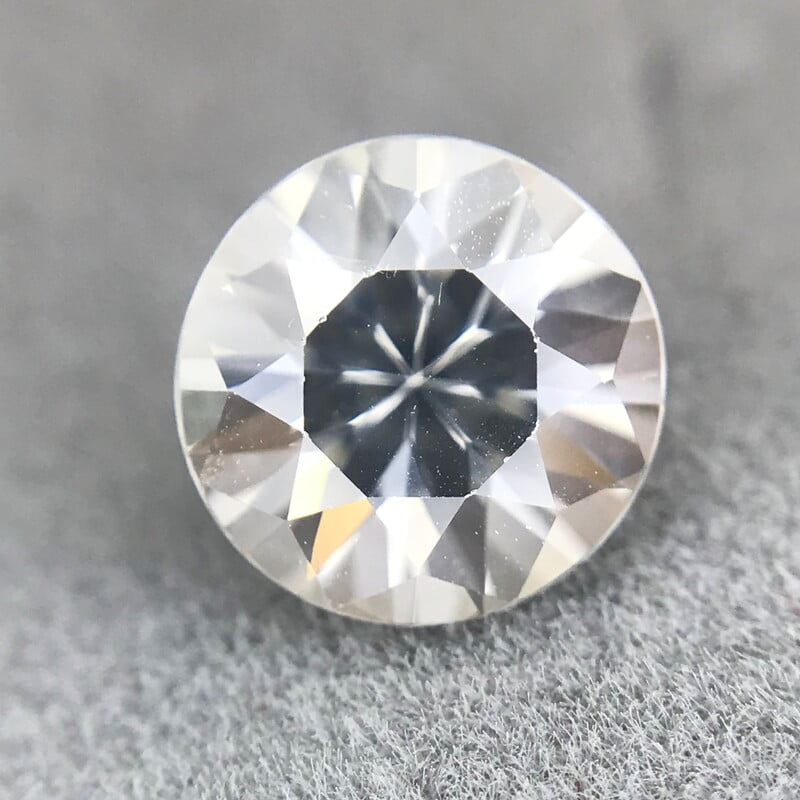 1.56ct Round Brilliant Cut Sapphire 1.56ct Round Brilliant Cut Sapphire
