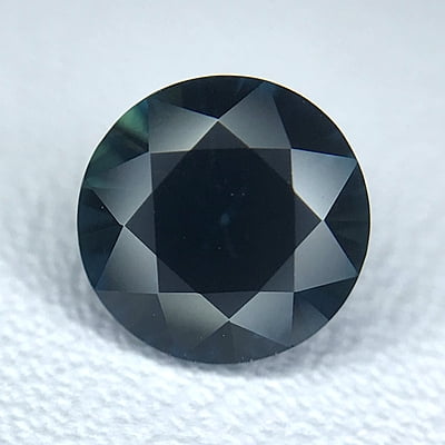 0.95ct Round Brilliant Cut Sapphire