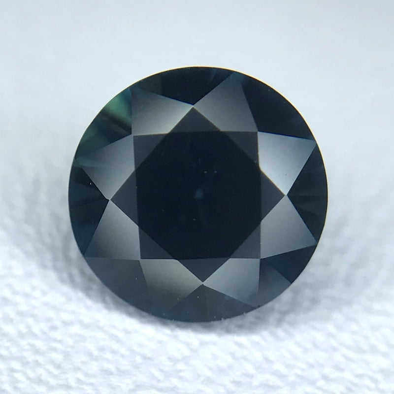 0.95ct Round Brilliant Cut Sapphire 0.95ct Round Brilliant Cut Sapphire