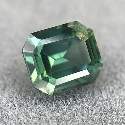 0.77ct Octagon Step Cut Sapphire 0.77ct Octagon Step Cut Sapphire