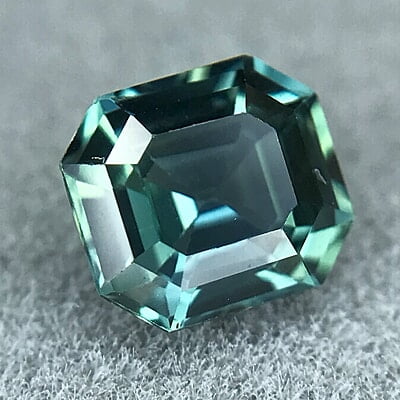 0.80ct Octagon Step Cut Sapphire 0.80ct Octagon Step Cut Sapphire