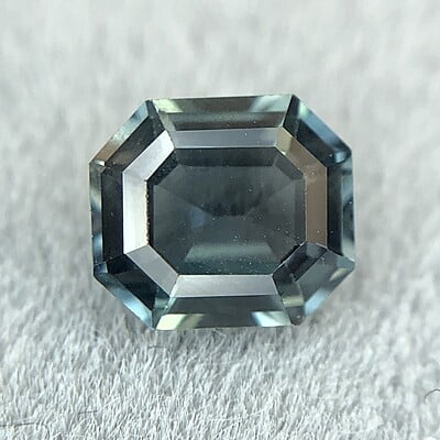 0.80ct Octagon Step Cut Sapphire 0.80ct Octagon Step Cut Sapphire