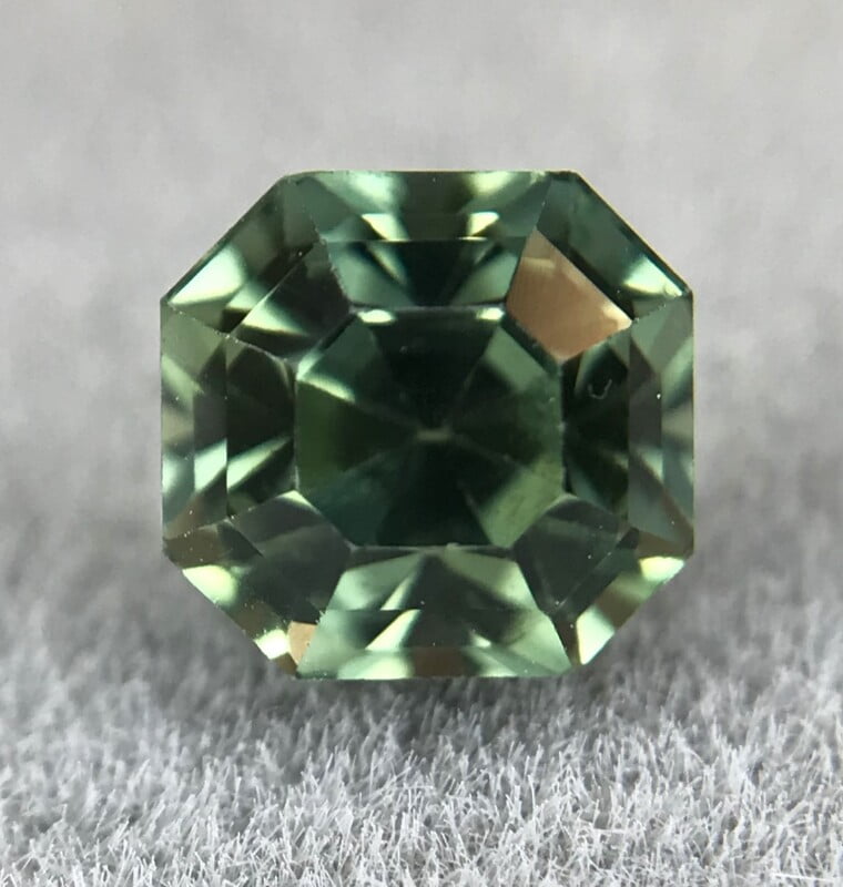 0.86ct Octagon Step Cut Sapphire 0.86ct Octagon Step Cut Sapphire